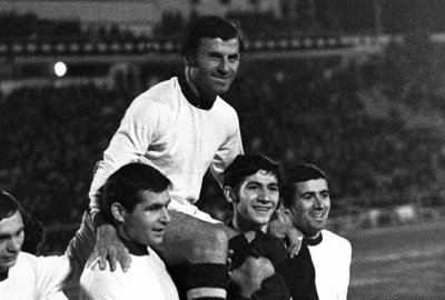 82 года исполнилось легендарному футболисту Славе Метревели, чьё имя носит Центральный стадион ФГБУ «Юг Спорт»